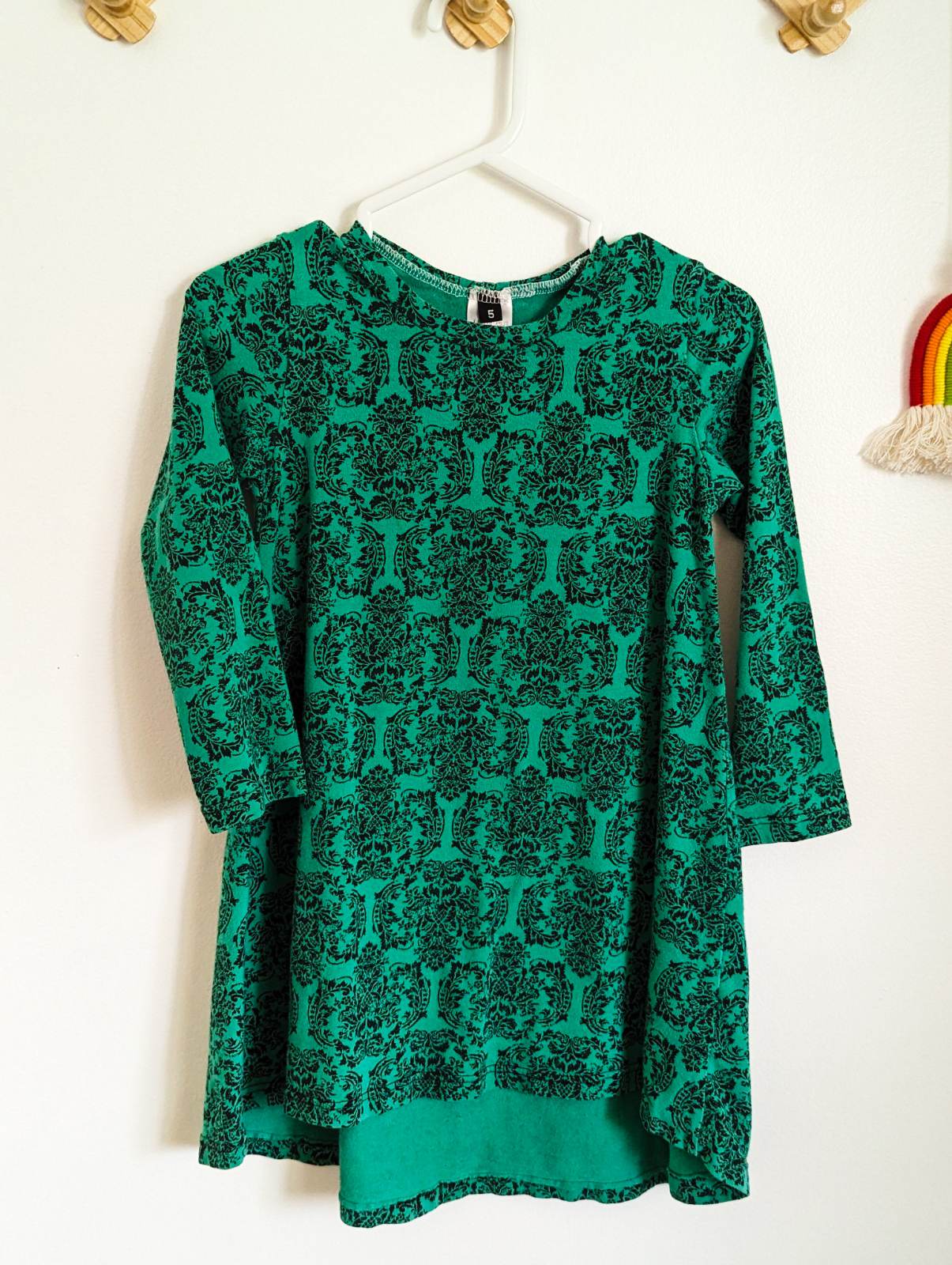 Kit & Colt Designs Green Long Sleeve Dress (5t)