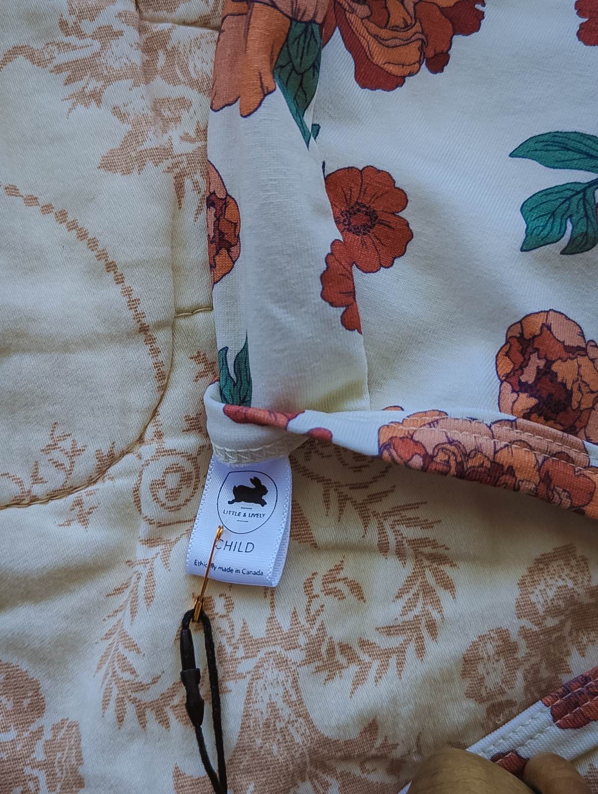 Little & Lively Sun Bonnet in White Florals (2-4T)