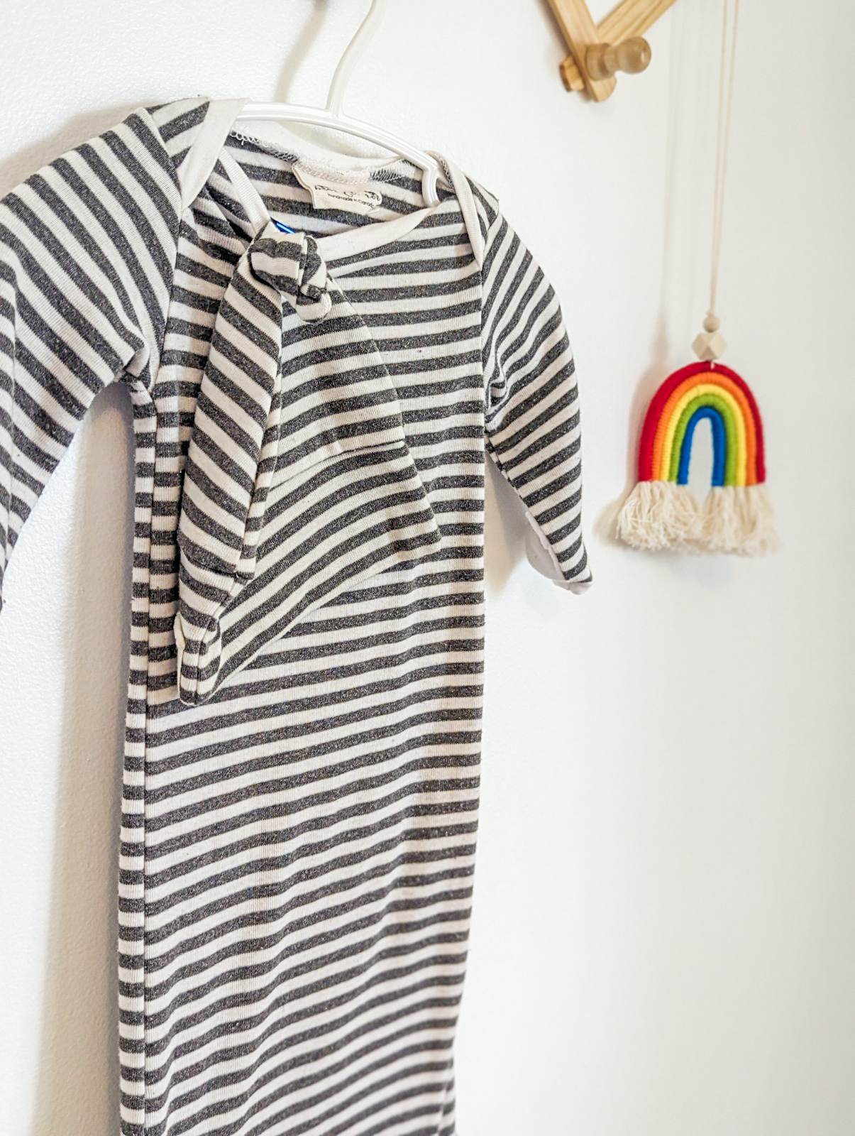 Bear & Roo Grey Striped Sleep Gown & Cap Set (NB)