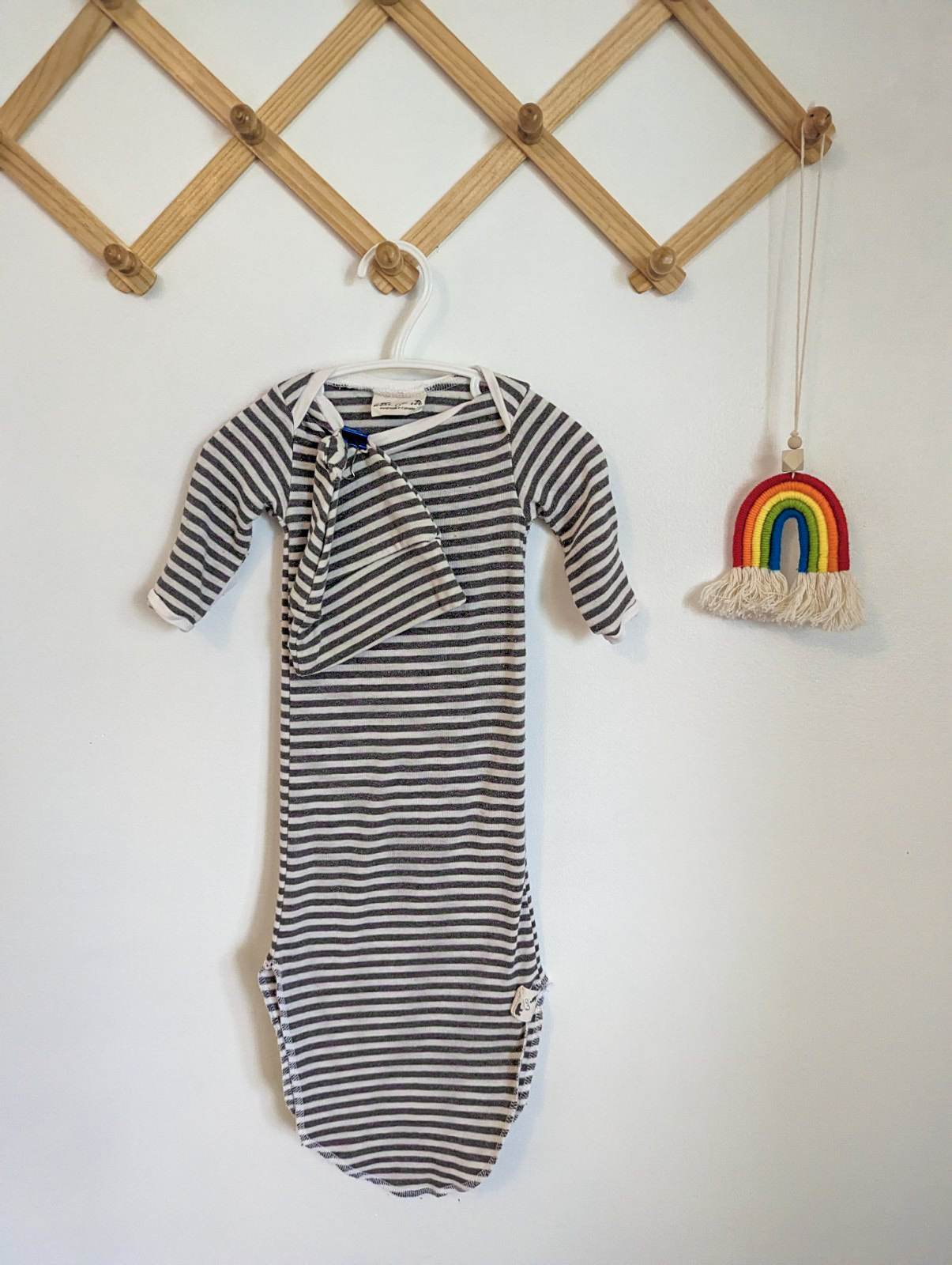 Bear & Roo Grey Striped Sleep Gown & Cap Set (NB)