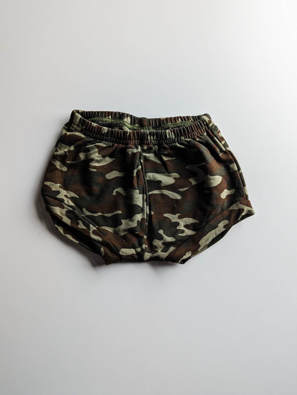 Vi & Jax Camo Print Shorties (2/3)