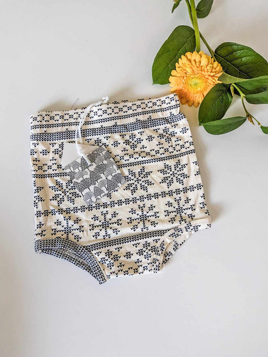 Kate Quinn Bamboo Retro Bloomers in Nordic Snowflake (12-18, 18-24)