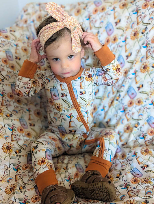 Baby Bear Bamboo Zippies in "The Bees Peas"