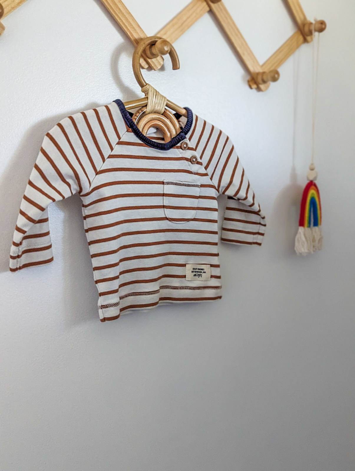 H&M Long Sleeve Top in White & Brown Stripes (1-2m)