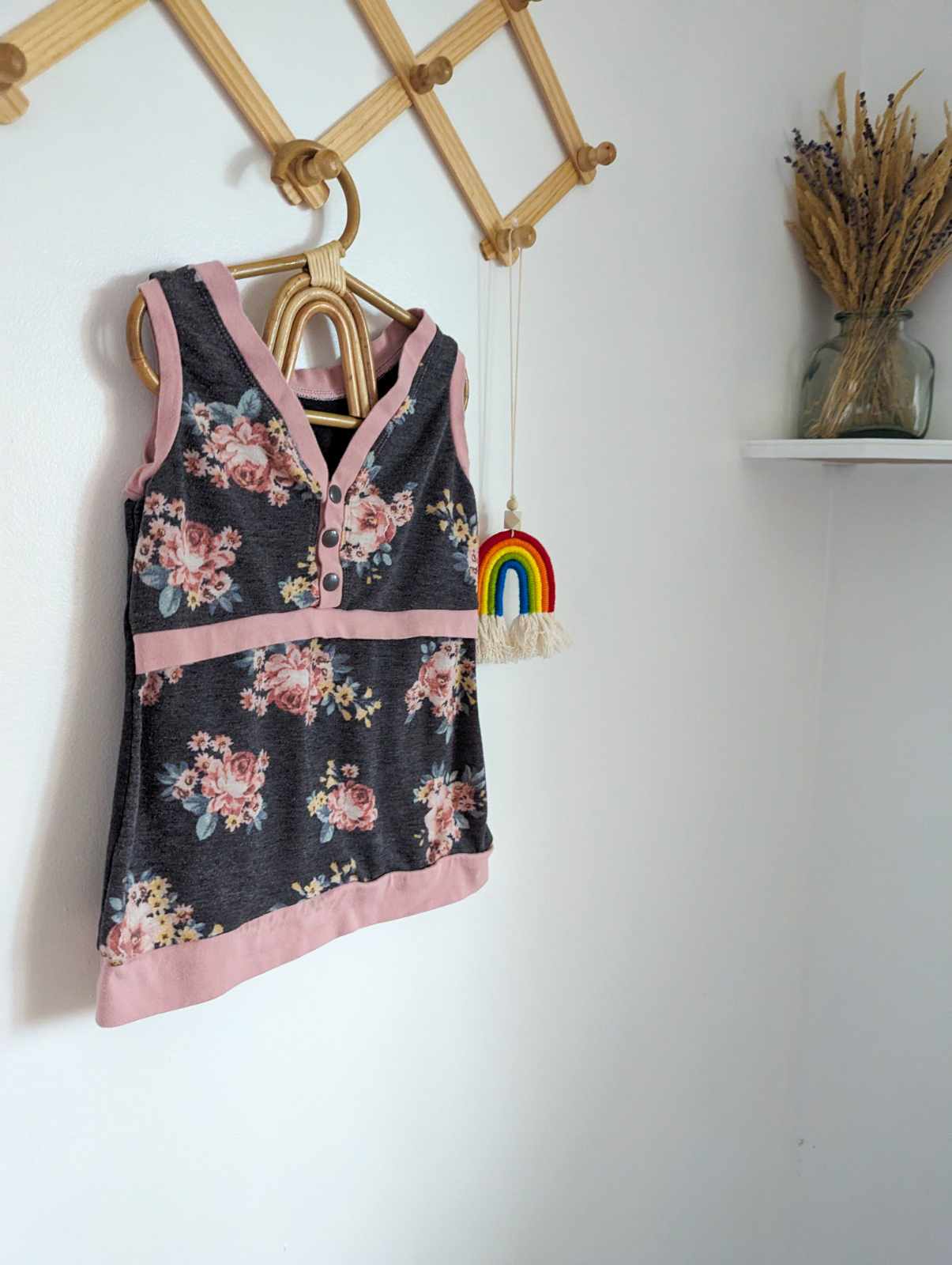 Handmade Sleeveless Top in Grey & Pink (3-4T)