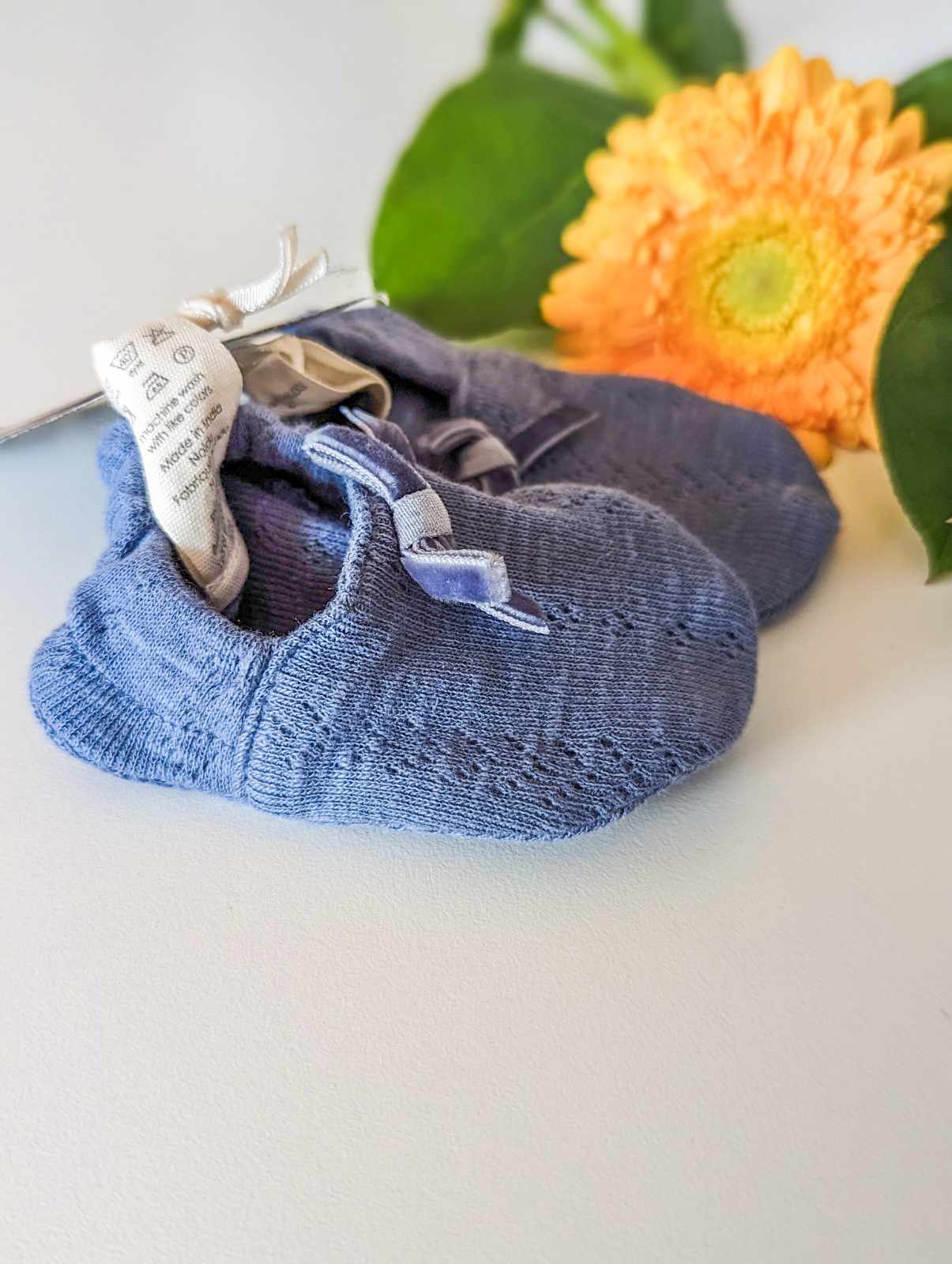 Kate Quinn Organic Pointelle Knit Cotton Booties in Blue (3-6)