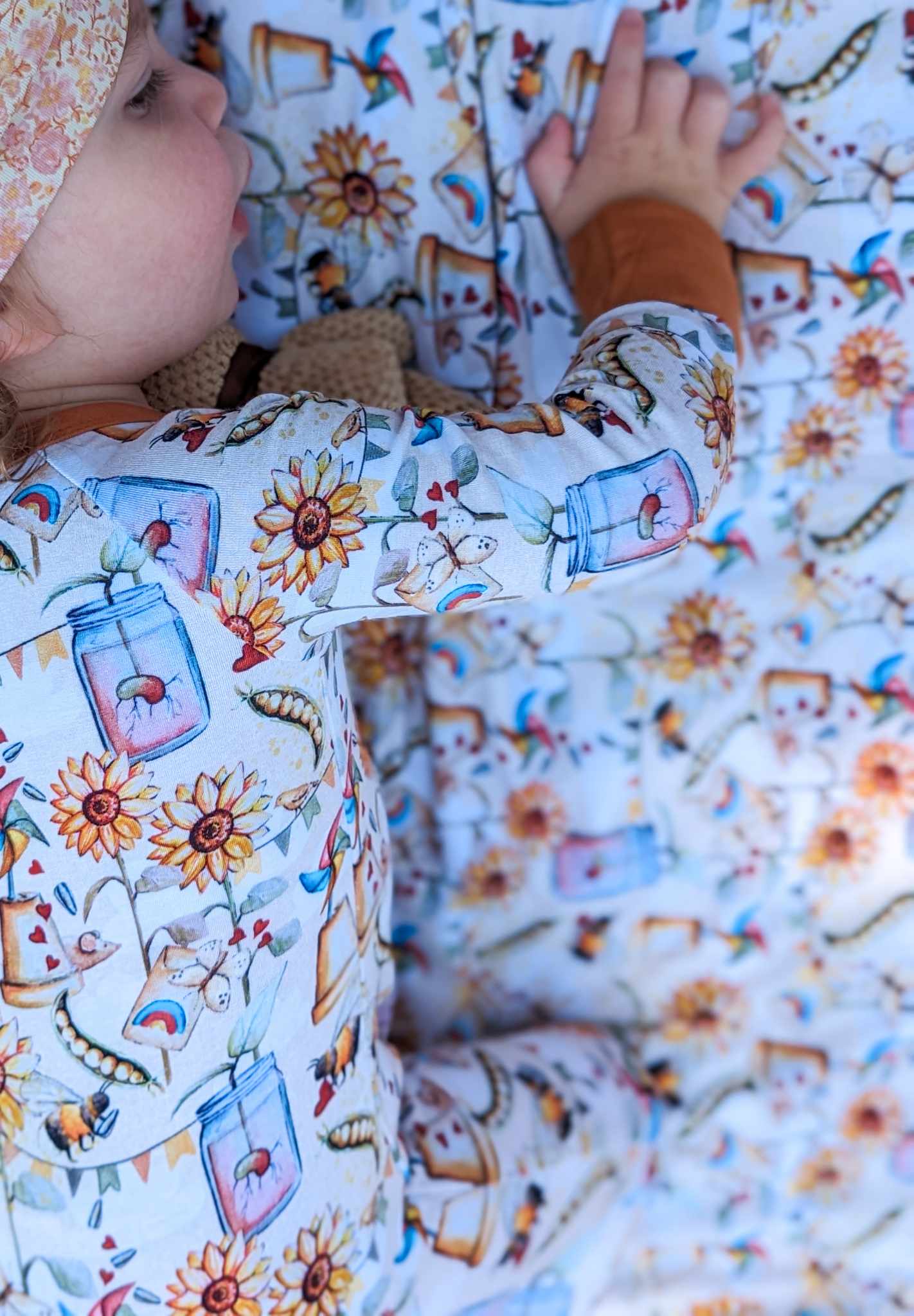 Baby Bear Bamboo 2-Piece Jammies in "The Bees Peas"