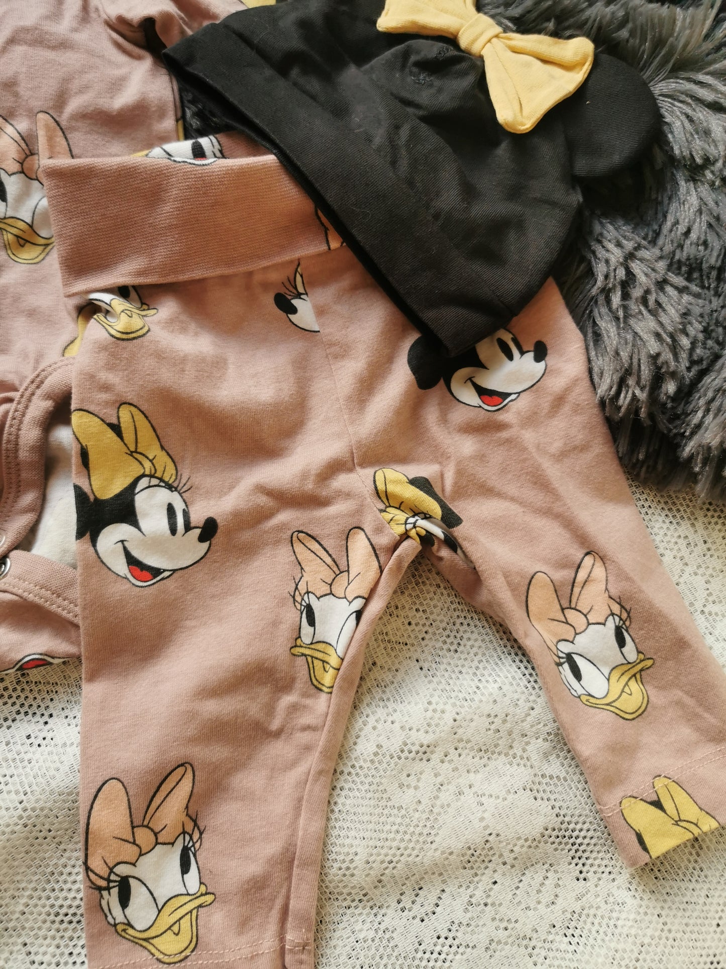 H&M x Disney 3 Piece Set (NB)