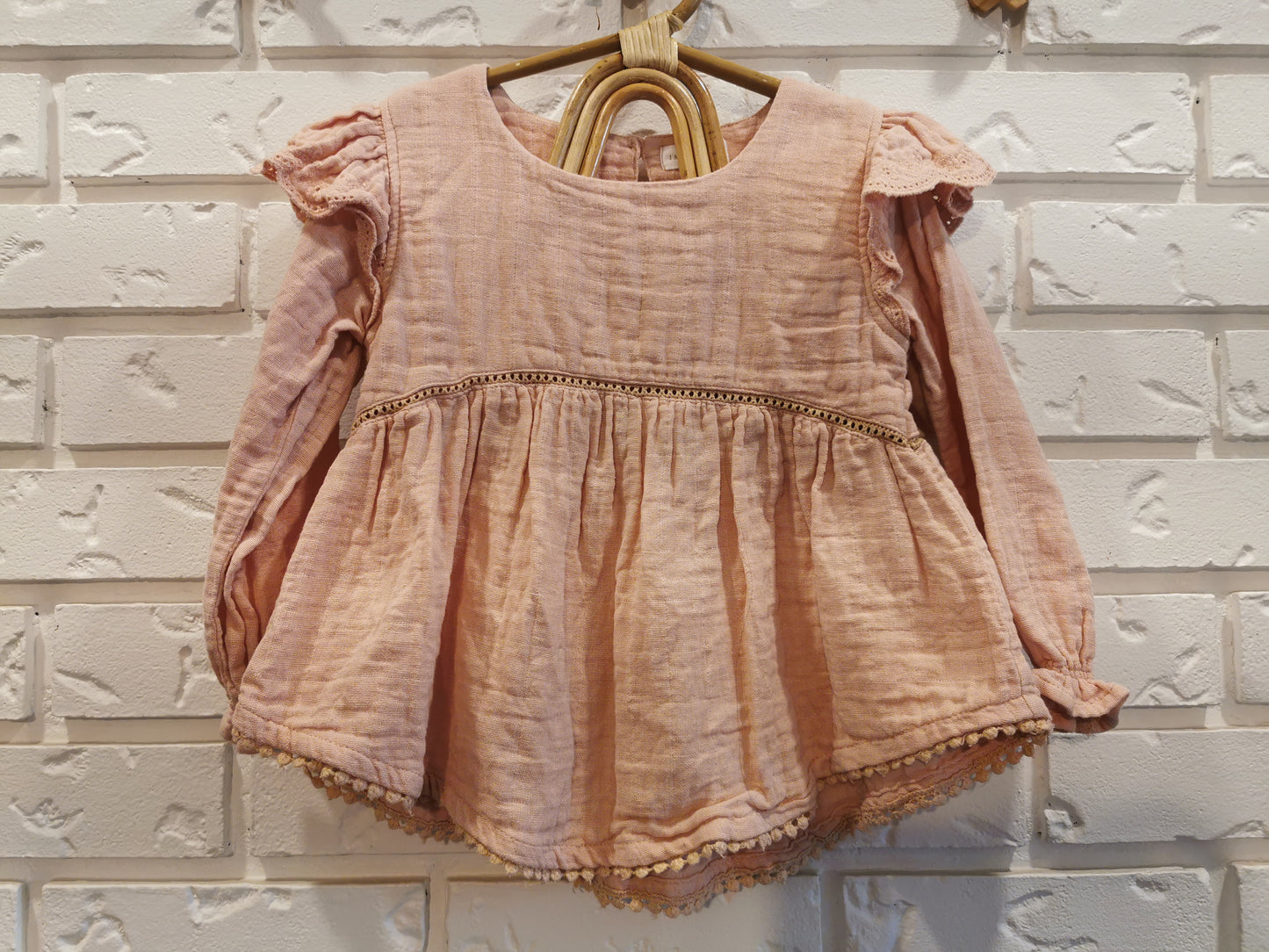 Jamie Kay Olive Blouse in Peach Whip (3T)