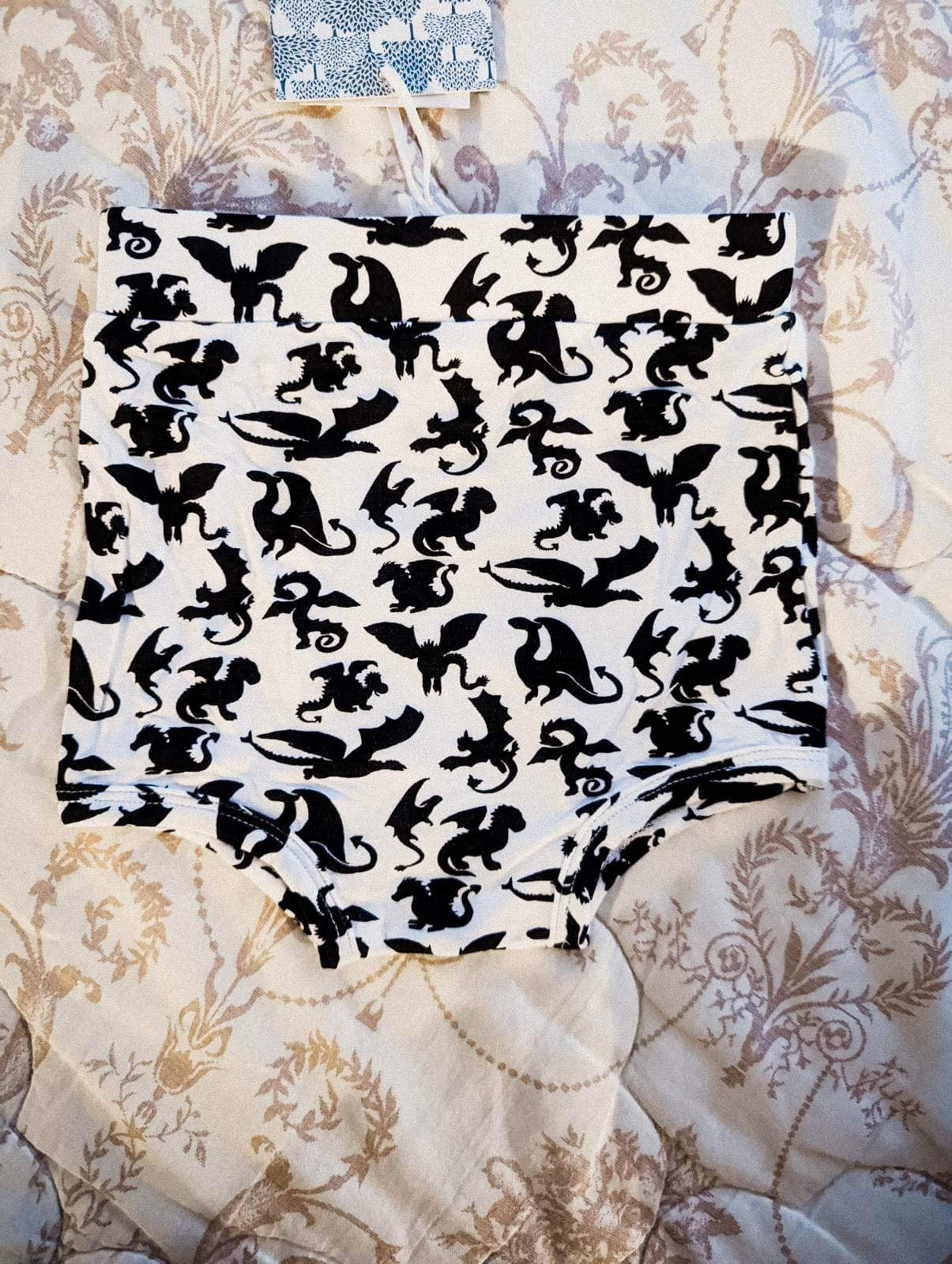 Kate Quinn Bamboo Retro Bloomers in Black Dragon (3-6)